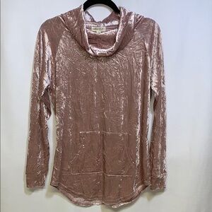 Ultra Flirt Soft Pink Velvet Top